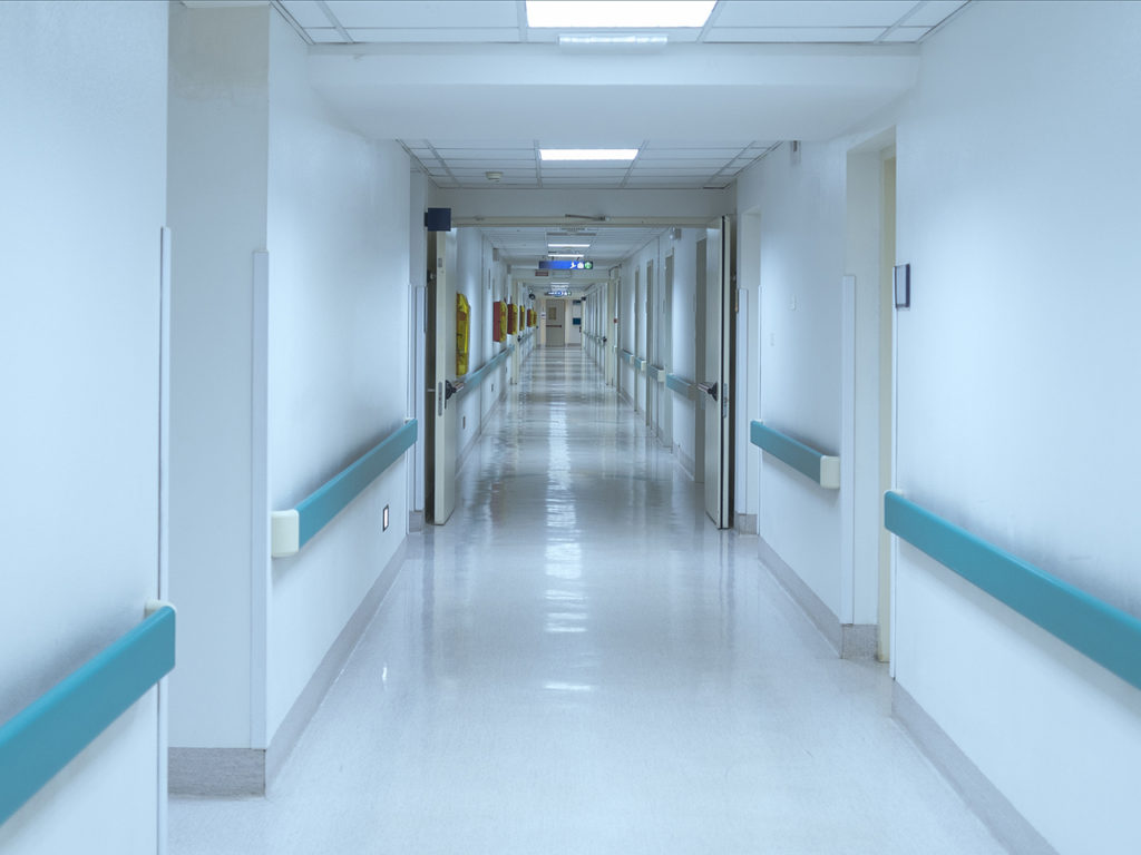 Study Says Hospitals Serving Poor Are Punished