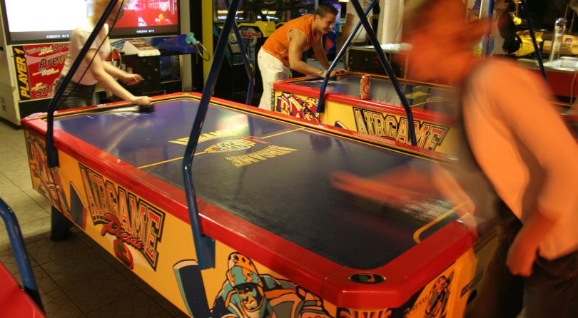 Cutting Hours To Avoid Health Care Coverage brings Dave & Buster’s Under Legal Scrutiny